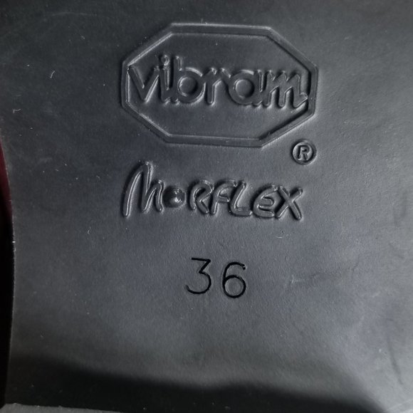 Ron White Tiffany Quilted Combat Booties, Red Suede, Womens Size 6 / 36 - Picture 10 of 10